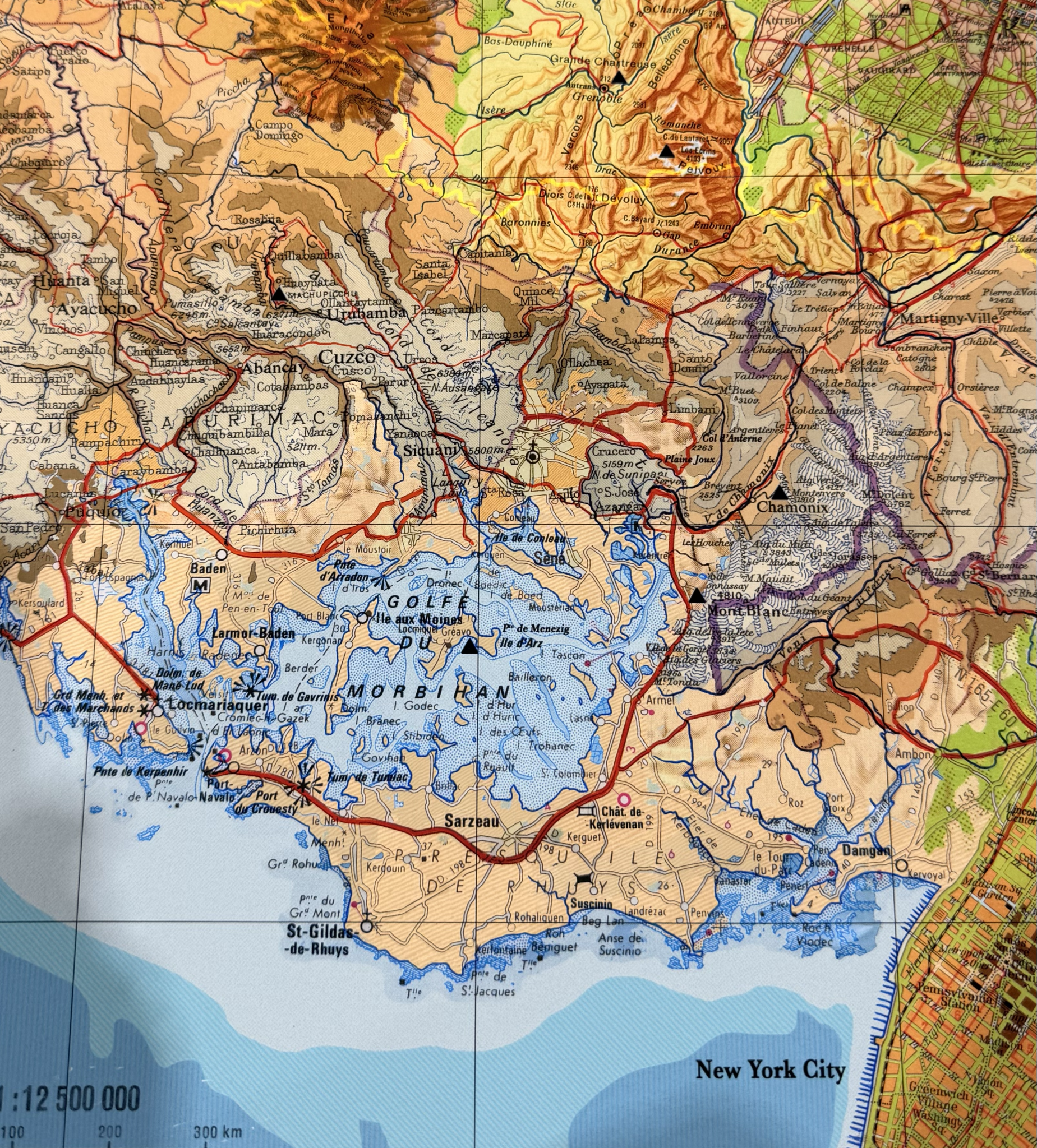 Détail d'une carte personnalisée Strange Island